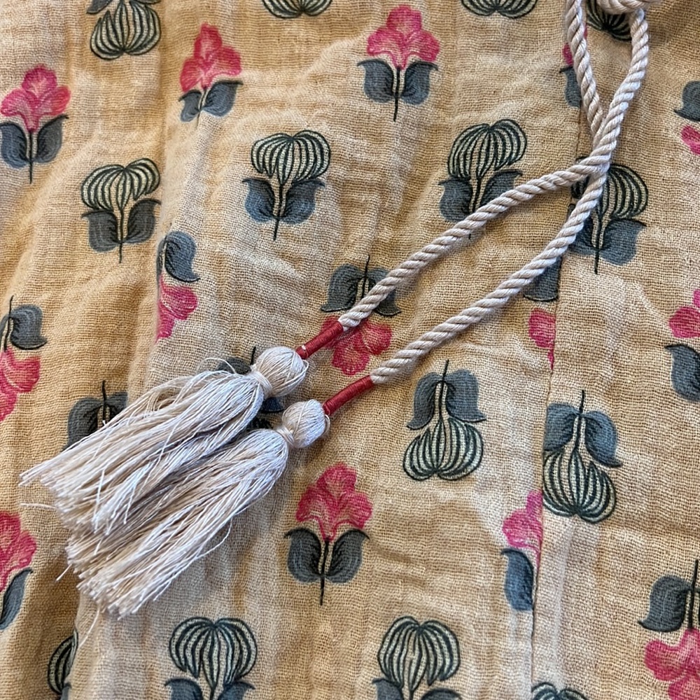 Anthropologie Porridge gold floral cotton peasant blouse with tie detail - Picture 8 of 11